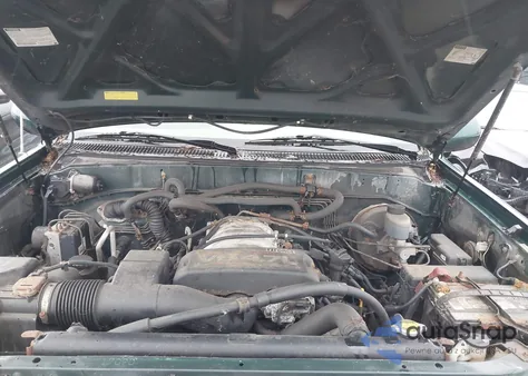 2002 Toyota Sequoia Limited V8 z USA, uszkodzony, nr VIN 5TDBT48A62S063947